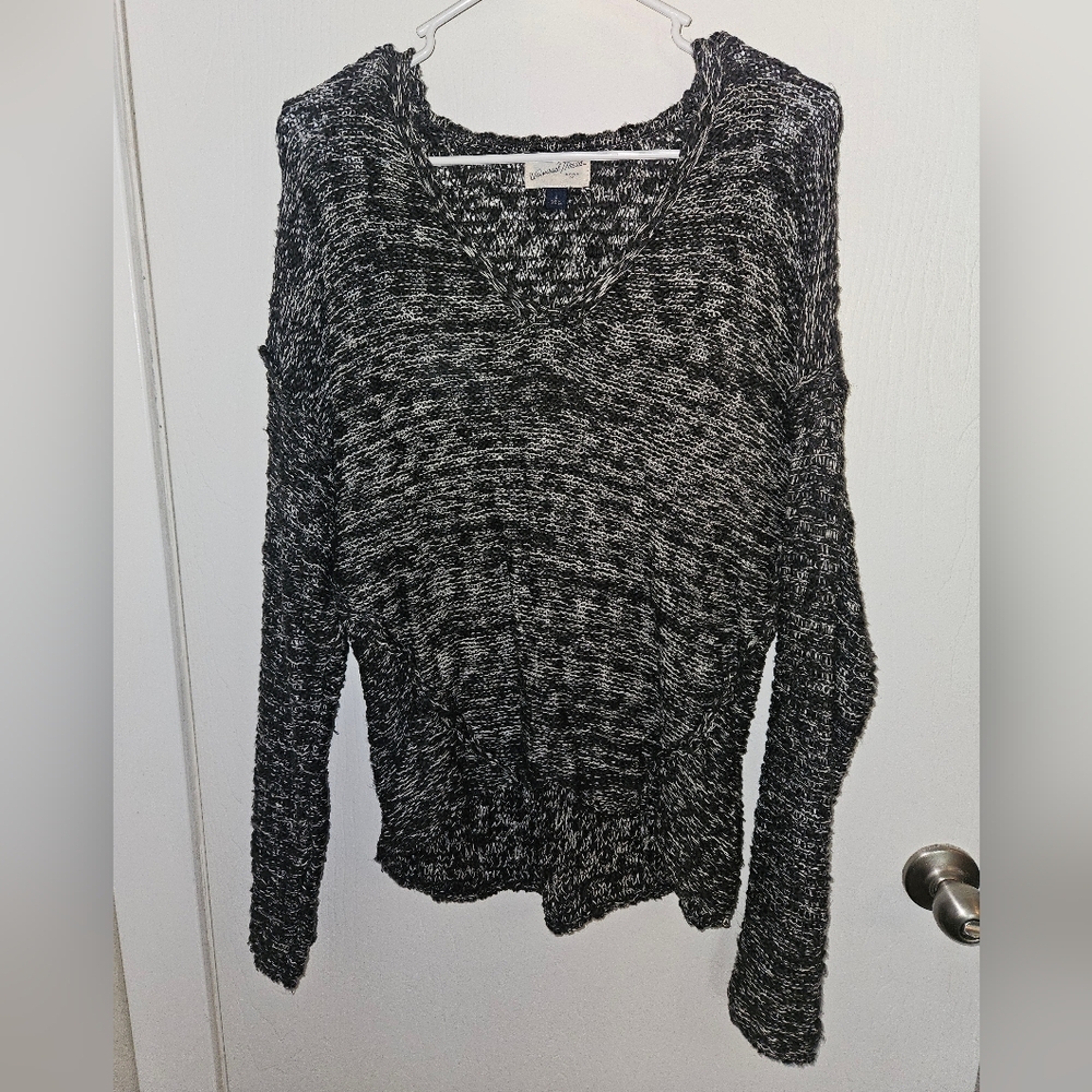 Women's Black and Gray Sweater